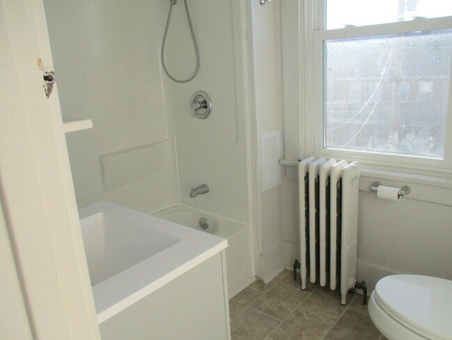 Foto del edificio - 924 Beaver Rd