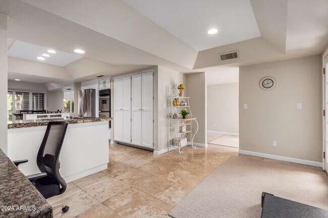 Foto del edificio - 8543 N 84th Pl