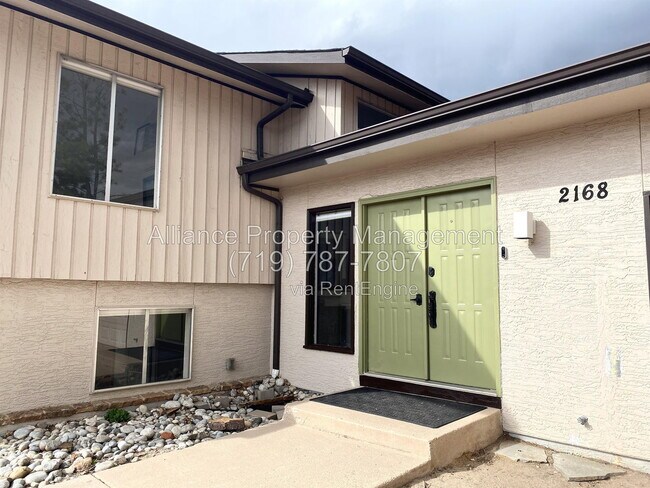 Building Photo - 2168 Wildwood Dr