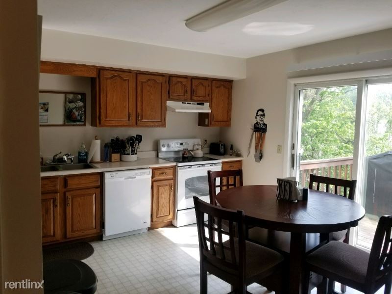 Building Photo - 2 br, 1.5 bath Townhome - 235 Ark Drive