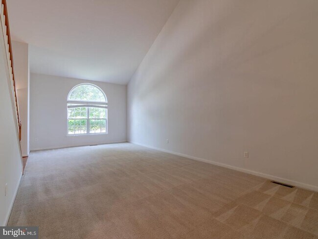 Foto del edificio - 31171 Mills Chase Dr
