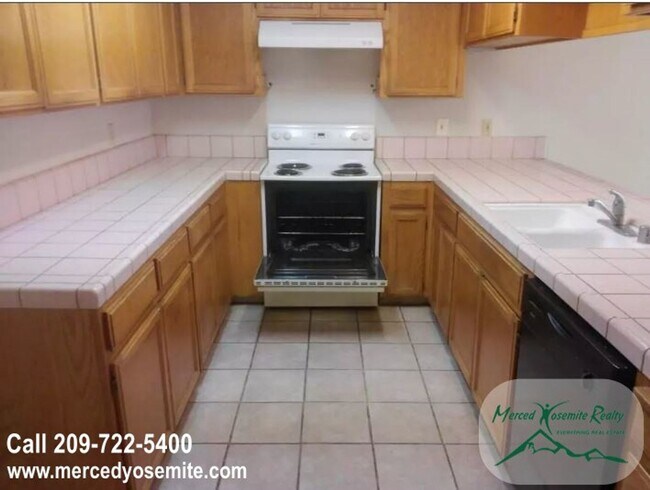 Foto del edificio - Appointment Only Do Not Disturb Occupants....