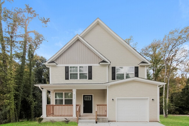 Building Photo - 650 Elmwood Pond Court, Charlotte, NC