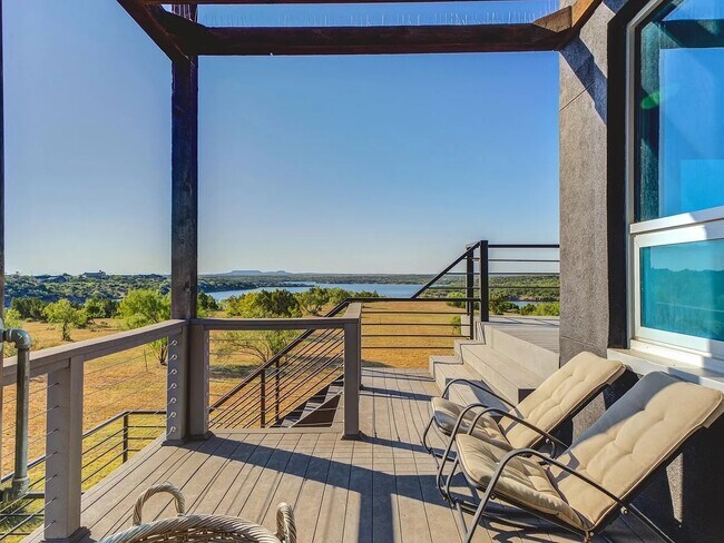 Building Photo - 46 Bonita Vista Dr