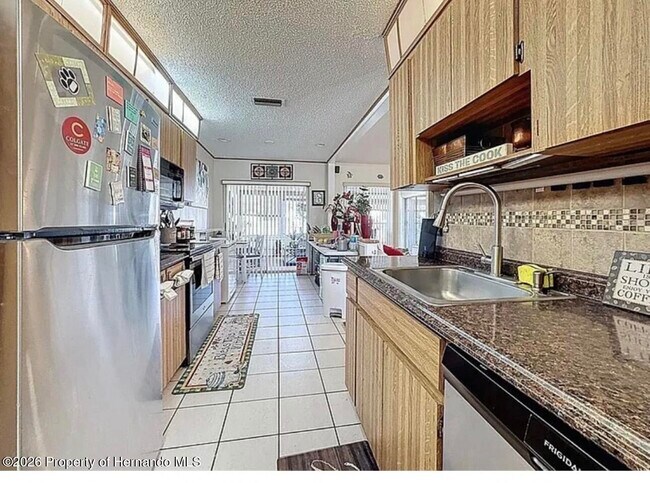 Building Photo - 7569 Heather Walk Dr
