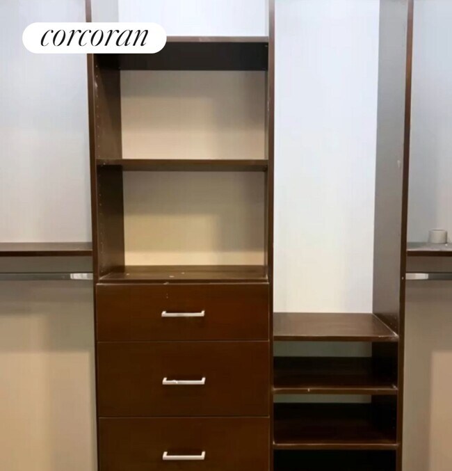 Foto del edificio - 560 Hancock St