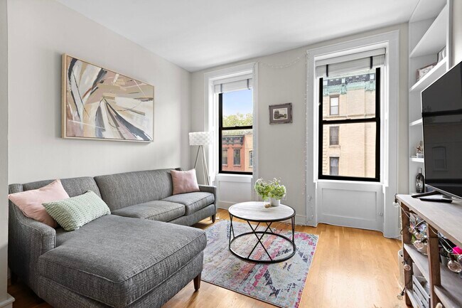 Foto del edificio - 935 Park Ave