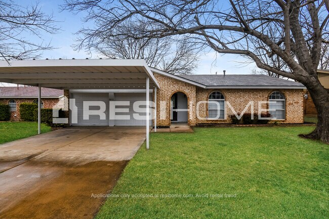 Foto del edificio - 5913 Kary Lynn Drive
