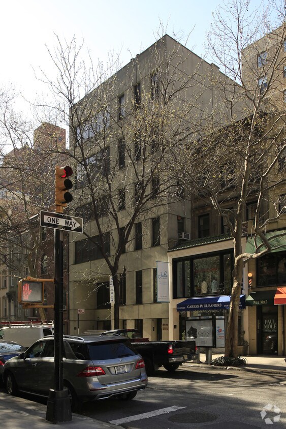 Primary Photo - 148 E 74th St