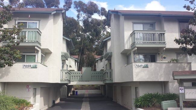Building Photo - 1 Bedroom - 1 Bathroom in beautiful Park M...