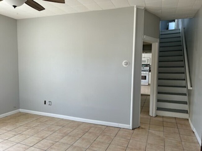 Foto del edificio - 4 Bedroom Home ready for move in!