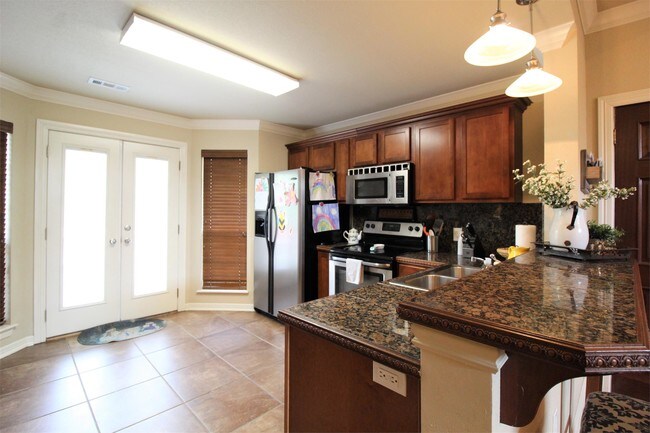 Building Photo - 2542 E Turtle Creek Dr
