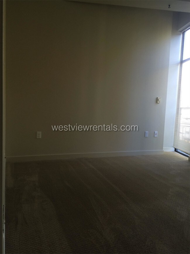 Building Photo - 1225 Railroad Ave