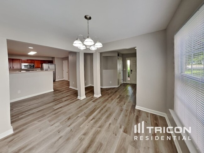 Building Photo - 1409 Cricket Ridge Dr