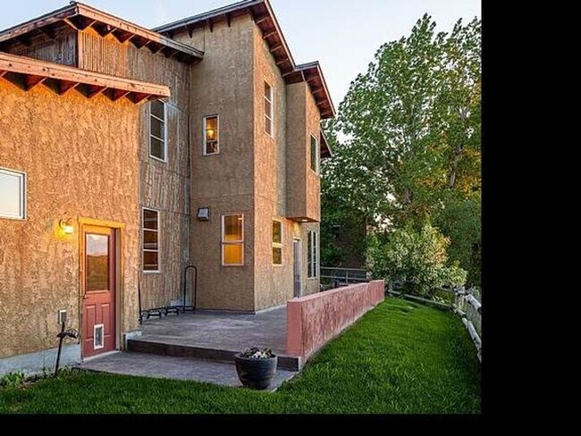 Foto del edificio - Rare beauty and the essence of Bozeman