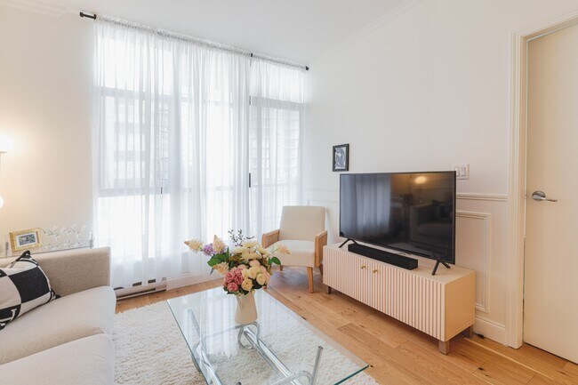 Photo du bâtiment - 1249 Granville St