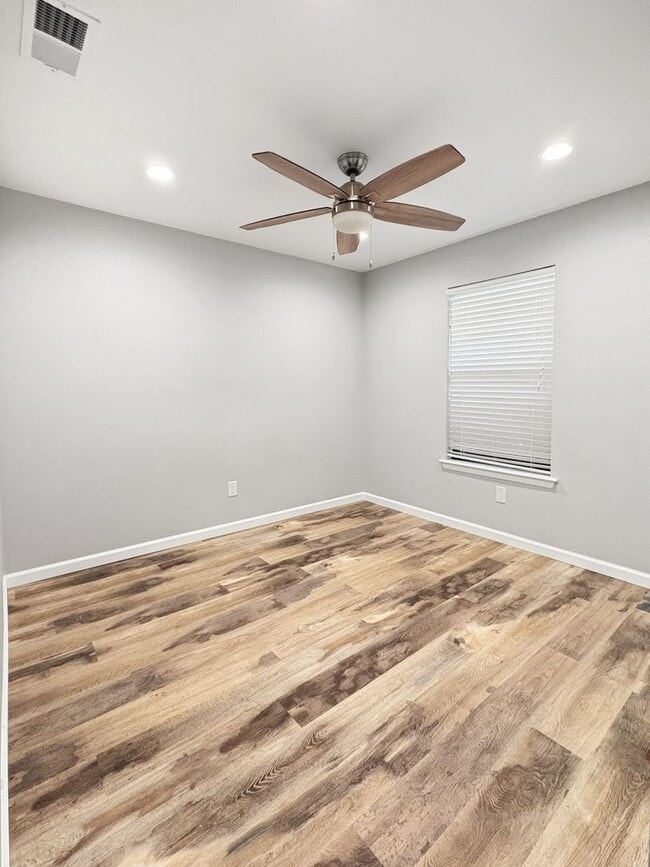 Building Photo - 1601 Cordoba Ln