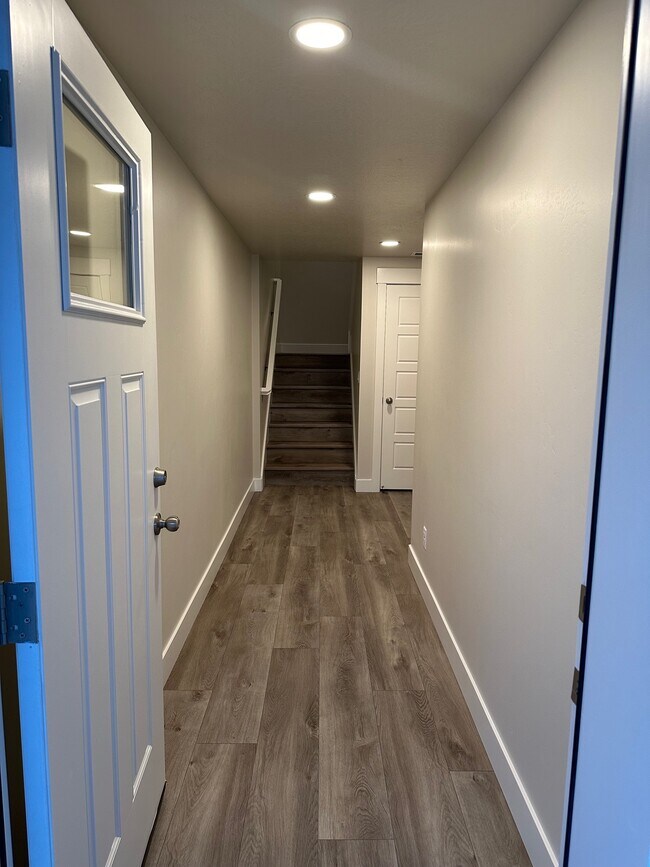 Entry to Home - 964 W Shadow Brook Ln