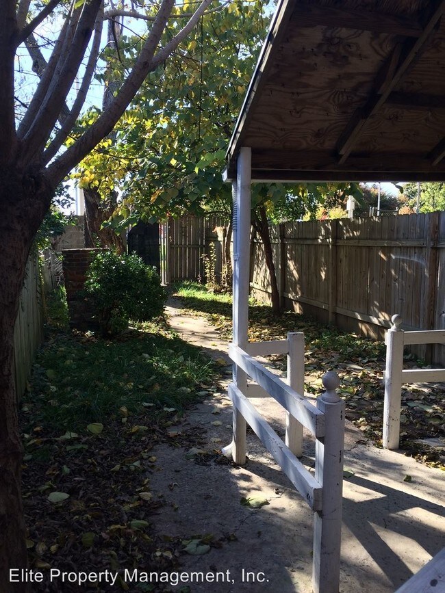 Building Photo - 3 br, 1 bath House - 336 S. Penn St.