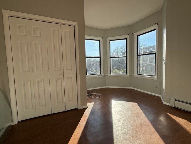 Foto del edificio - 846 Broadway