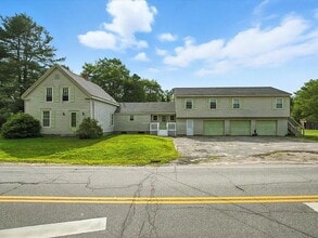 Building Photo - 716 Empire Rd