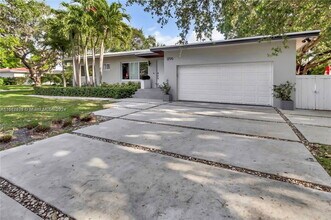Building Photo - 1296 NE 99th St
