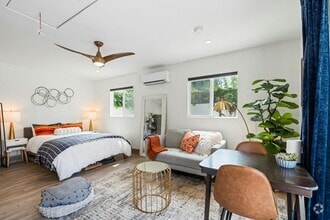 Building Photo - 4867 Revlon Dr