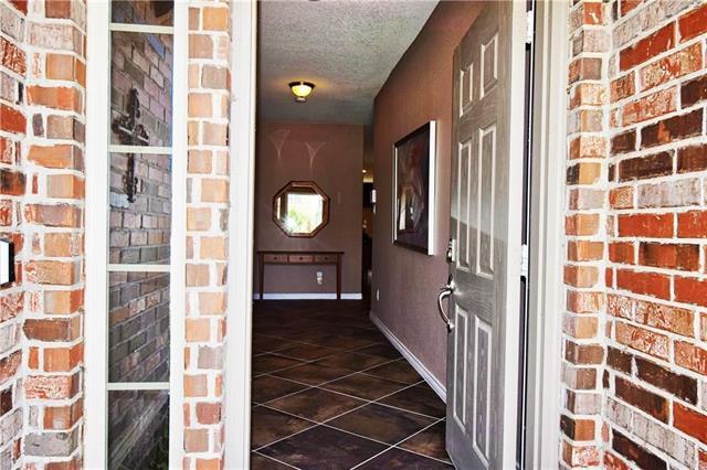 Foto del edificio - 2129 Megan Creek Dr