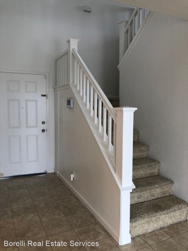 Building Photo - 3 br, 2.5 bath House - 620 Sandhill Crane Dr