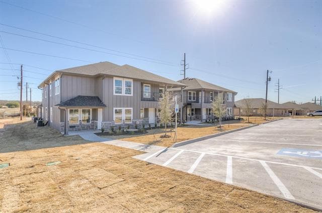 Primary Photo - 2011 Rockview Dr