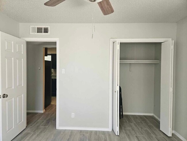 Foto del edificio - 1508 Opossum Cir