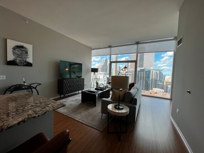 Building Photo - 555 N Michigan Ave