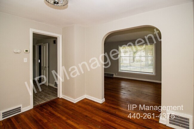 Foto del edificio - 5179 Homewood Ave