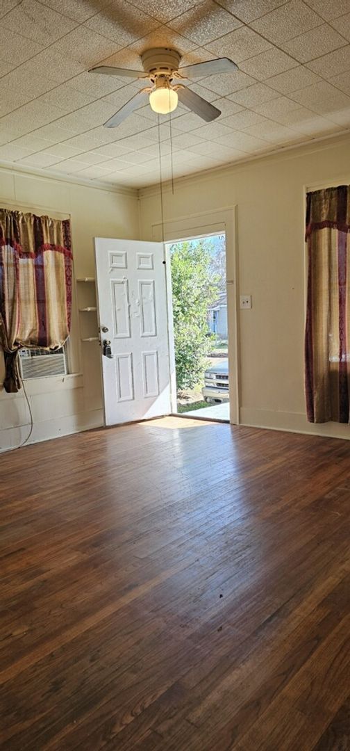 Foto del edificio - 2/1 Ready to move in