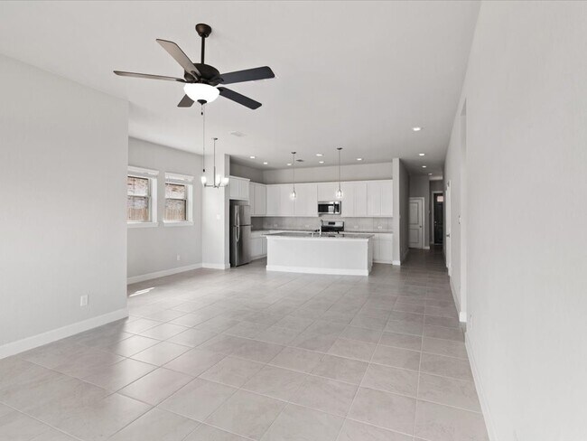 Foto del edificio - 222 Amaranth Wy