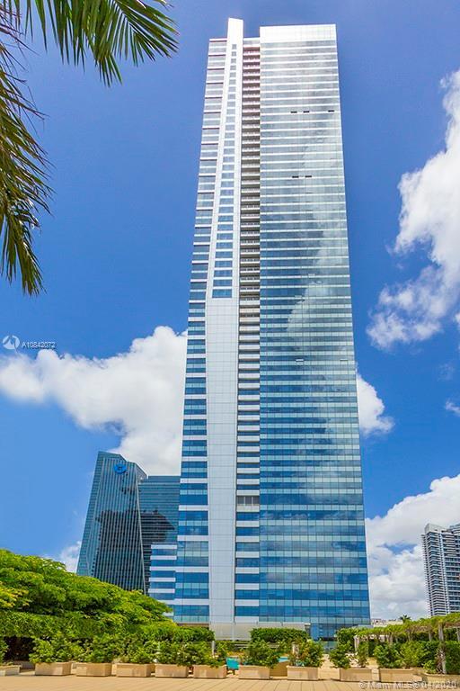 Building Photo - 1435 Brickell Ave