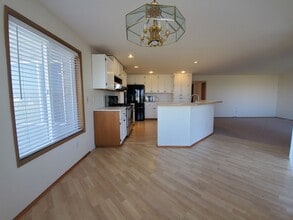 Building Photo - 2866 Troon Ct