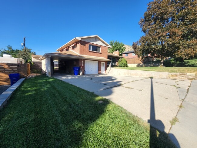 Building Photo - 805 E 1050 N