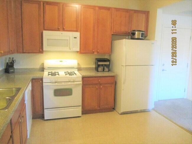 Foto del edificio - 9530 Cook Ave