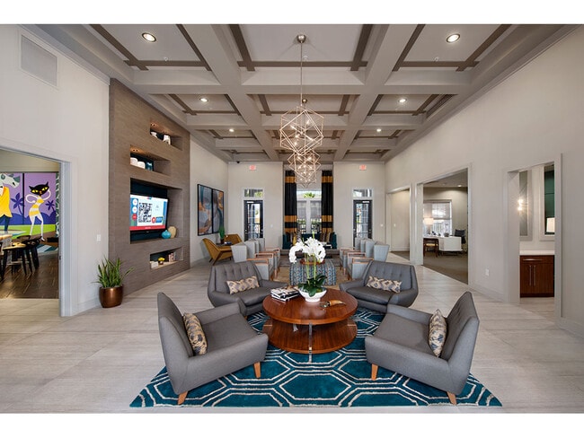 Building Photo - M North