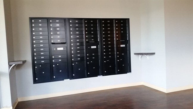 Foto del edificio - 456 E Brown St