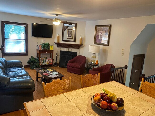 Foto del edificio - 3771 W 36th St