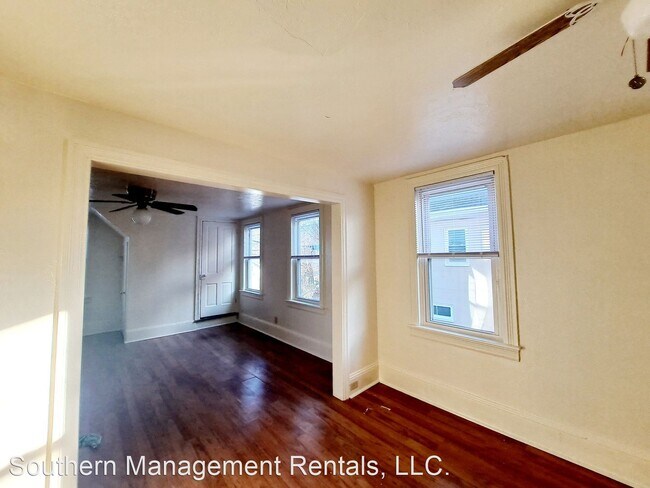 Foto del edificio - 3 br, 1 bath House - 1 N Main St Apt B