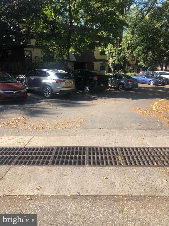 289 Shawmont Ave Unit 4E6, Philadelphia, PA 19128 Room for Rent in