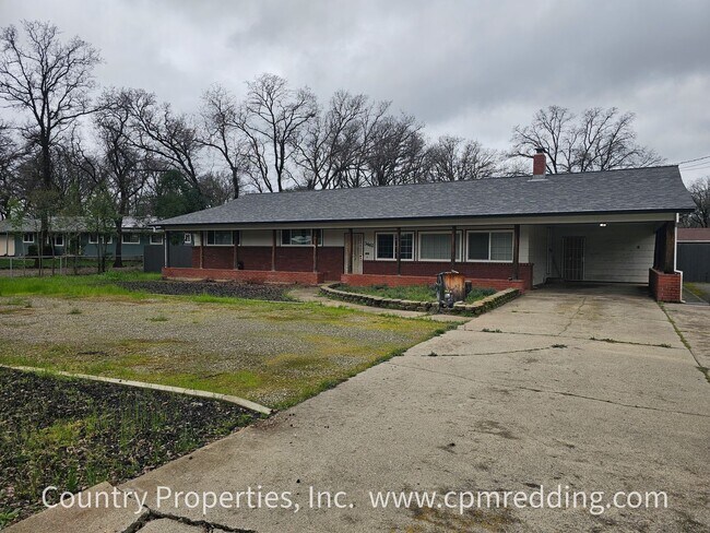 Foto del edificio - Renovated Gated House on an Acre with Detached Shop in Cottonwood!