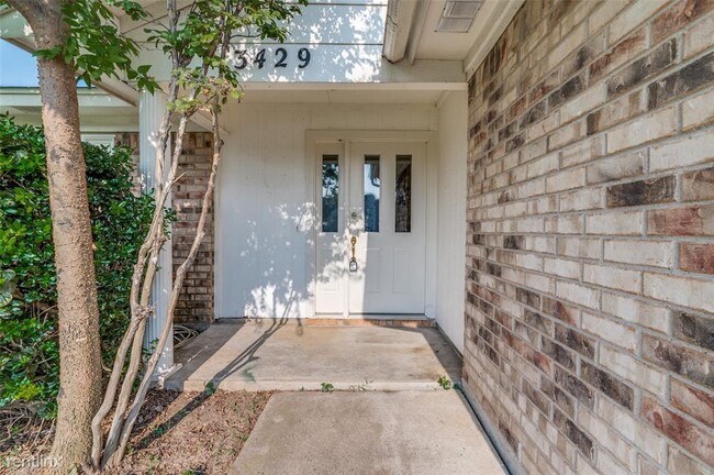 Building Photo - 3 br, 2 bath House - 3429 Murphy Drive