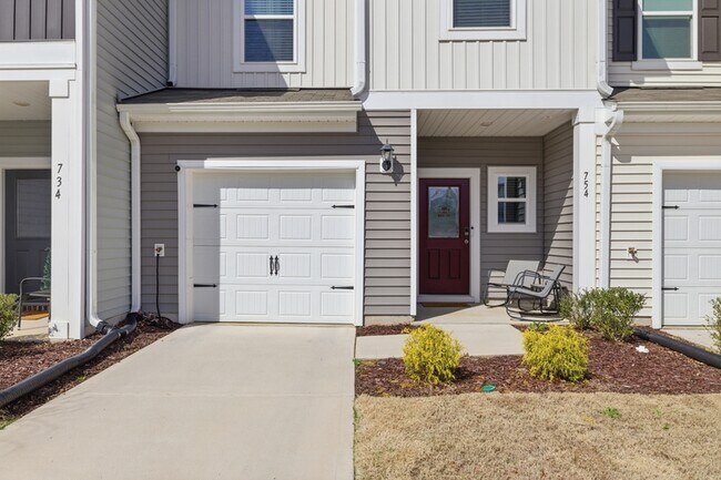 Building Photo - 754 Rolling Flds Dr