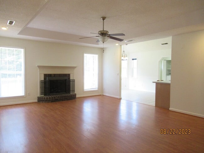 Building Photo - 6775 J J Roberts Dr