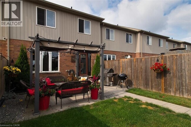 Photo du bâtiment - 511 Victoria Rd N