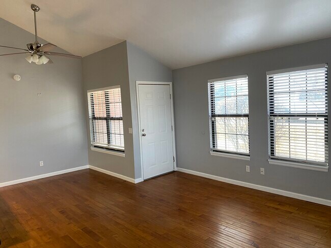Living Room - 614 S Depew St
